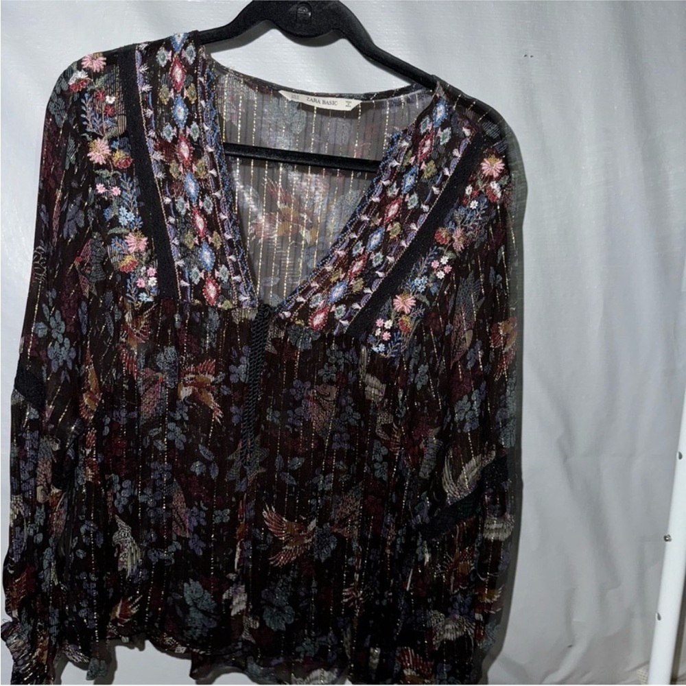 Zara Black and Blue floral embroidered Pleated Blouse - Picture 2 of 4